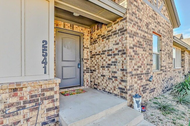 Building Photo - 2541 137th St Rental