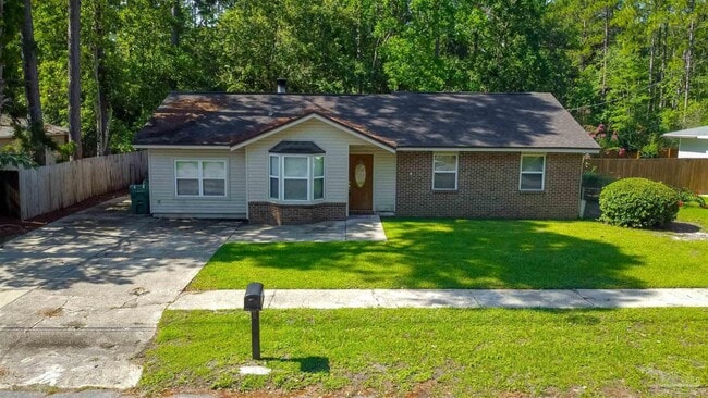 Photo - 848 Meadow Ln
