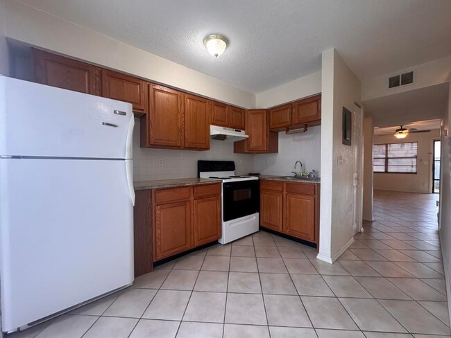 1351 S Ridgewood Ave