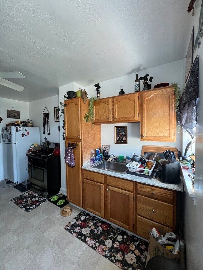 Photo - 707 Bunnecke Ave