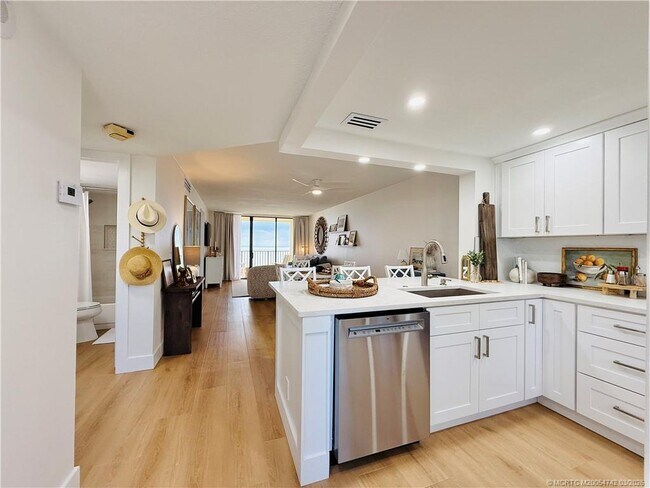 Photo - 7370 S Ocean Dr Unit 312