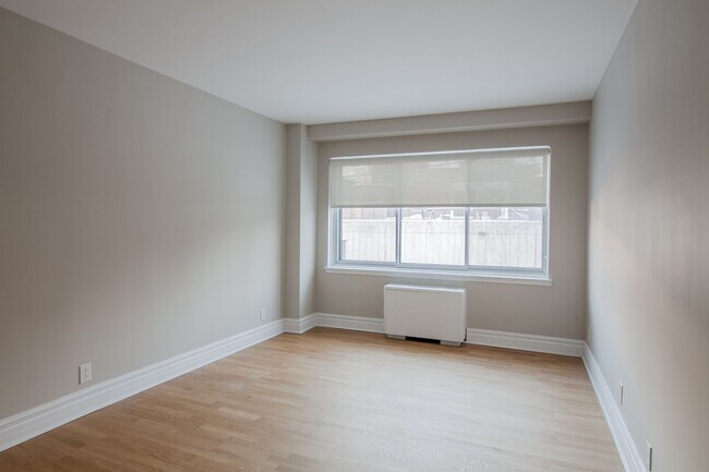 Photo - 4555 Av. Bonavista Unit 219