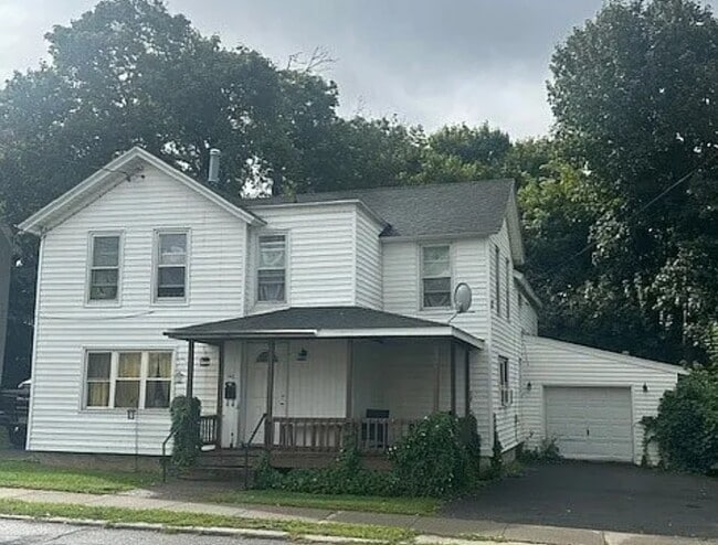 Photo - 142 E Main St Unit 2