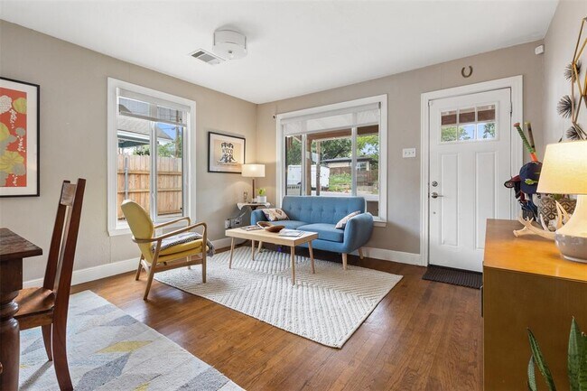 Photo - 1608 Cedar Ave