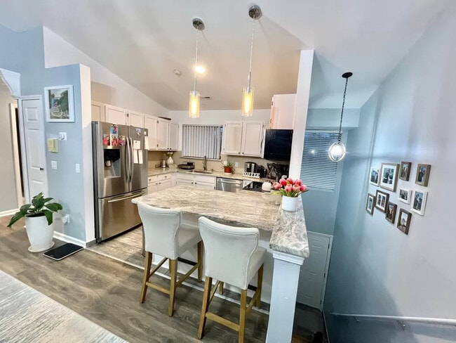 Photo - 42785 Lilley Pointe Dr