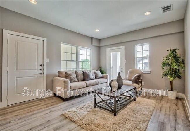 Photo - 13609 Pinnacle Cir W Unit Apt 1101