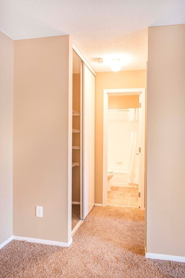 Cedar Creek Apartments Chaska, MN