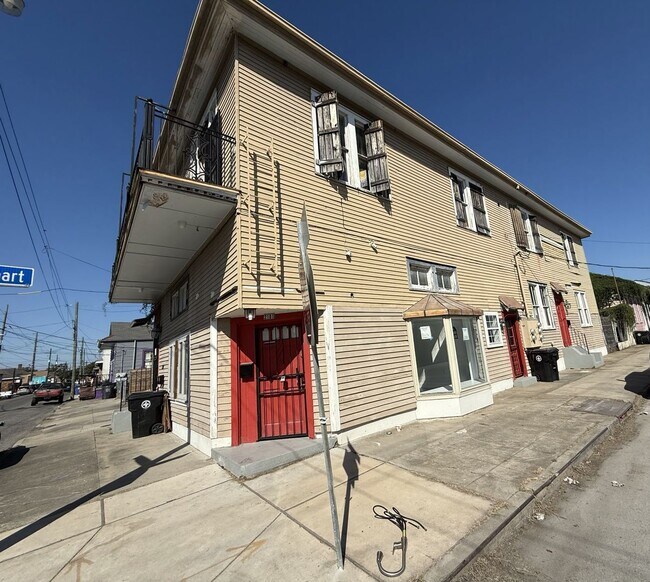 Building Photo - fgu1301 Unit 2103 Urquhart St