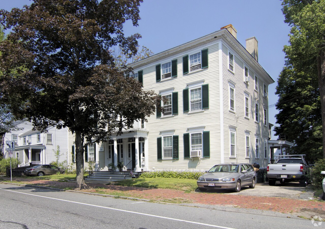 102 High St Apartments For Rent in Newburyport, MA