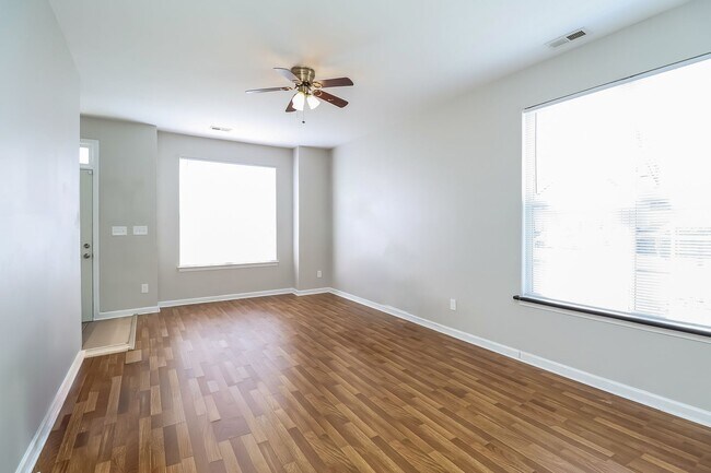 Photo - Two Bedroom 2.5 Bathroom Townhouse Available!