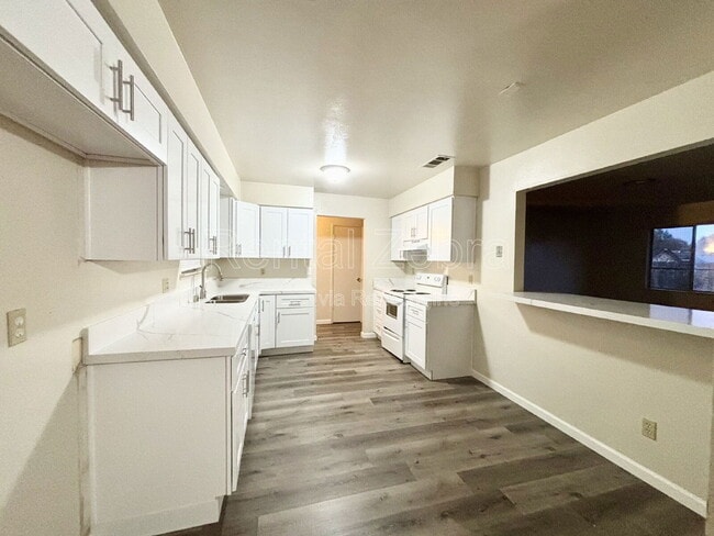 Photo - 3290 Cheyenne Dr