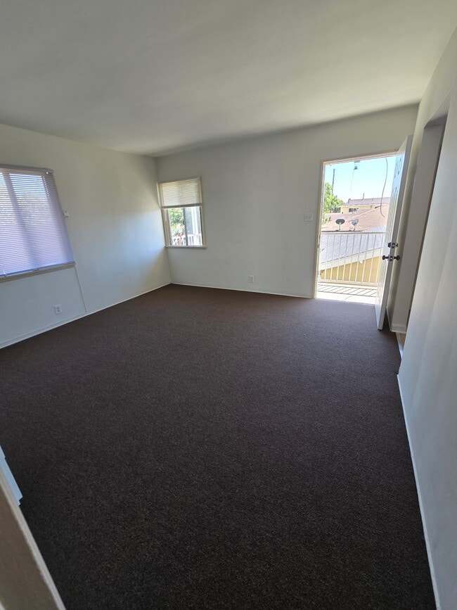 Photo - 10105 Pinehurst Ave