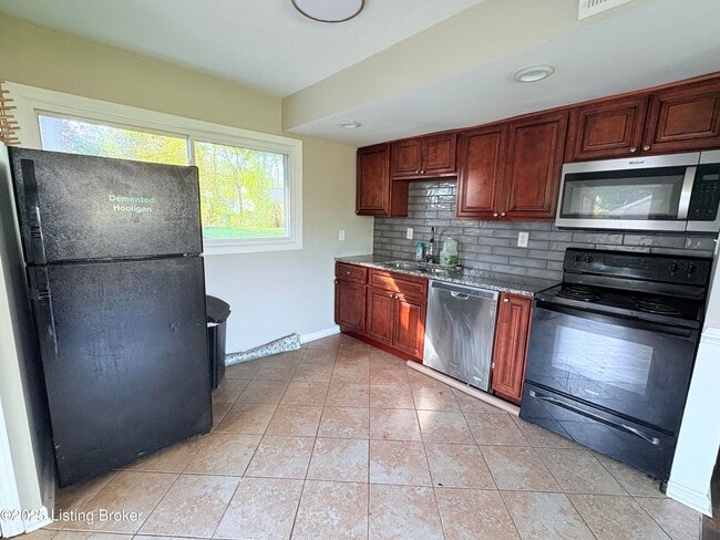 Photo - 5516 Brokers Tip Ln