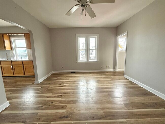 Photo - 13 Brooks Ave Unidad 2