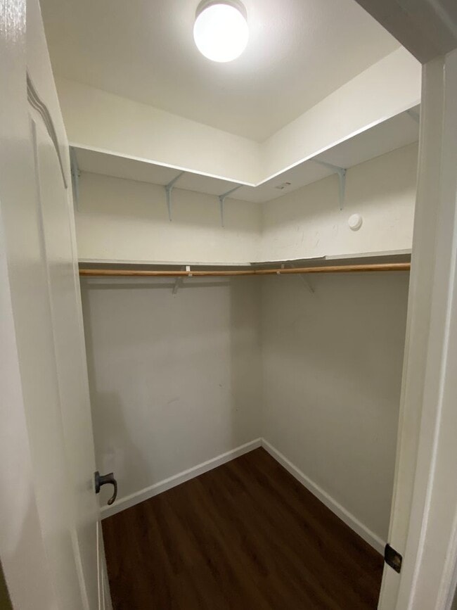 1625 Belmont Ct Unit C
