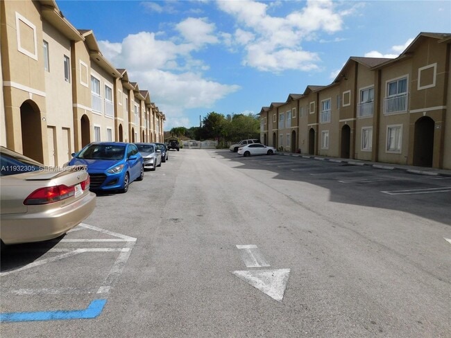 Photo - 21485 SW 112th Ave