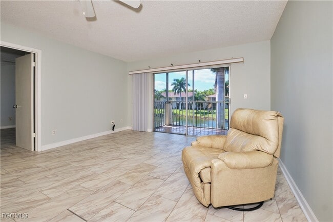 Building Photo - 6184 Michelle Way Unit 244