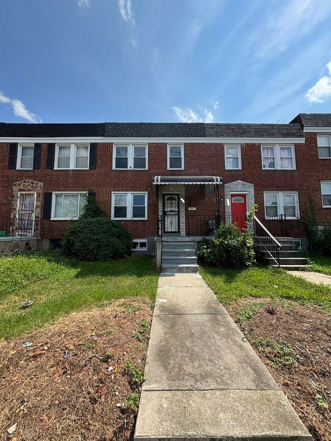 Building Photo - 3 Bedroom 2 Bathrooms, 21213