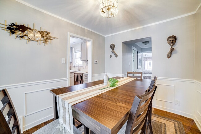 Photo - 9828 S Yates Blvd Unit ID1306462P