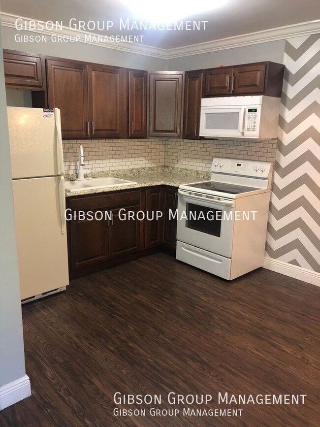 Photo - 806 NE 16th St Apartment Unit 8