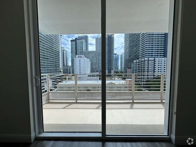 Building Photo - 1110 Brickell Ave Rental