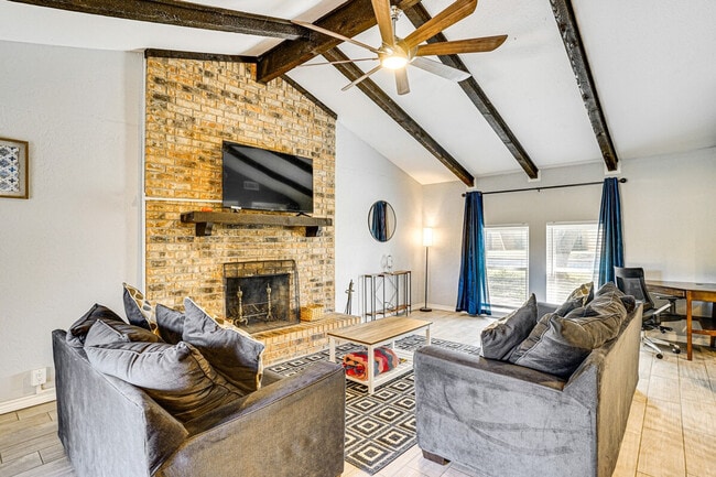 Photo - 4624 Trailwood Dr Unit ID1386045P