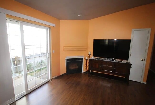 Photo - 928 NE Hidden Valley Dr Unit 1