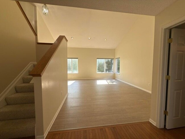 Photo - 1929 Harley Dr