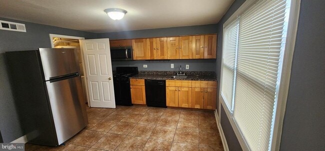 Photo - 7923 Baltimore St