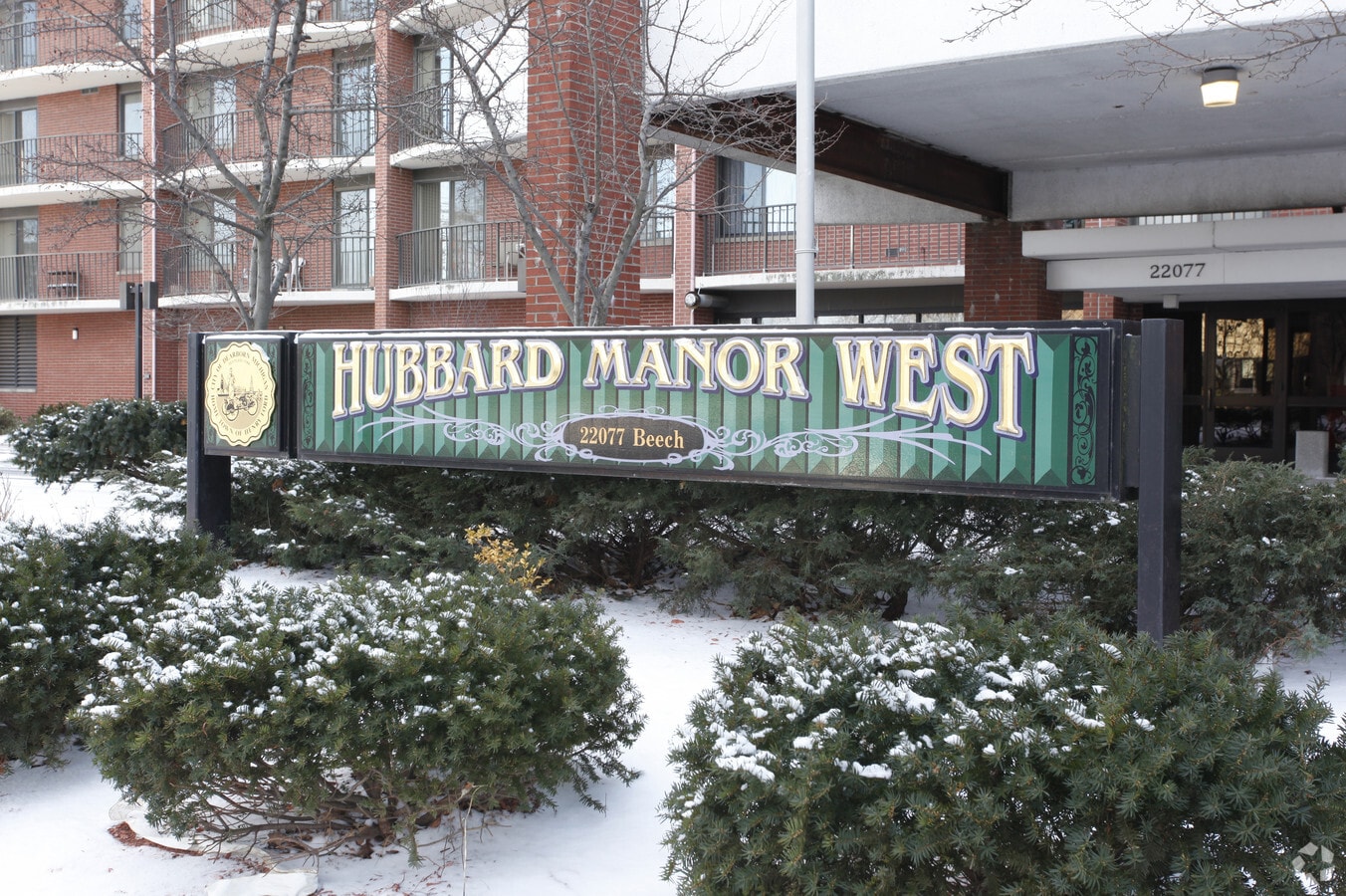 Photo - Hubbard Manor West