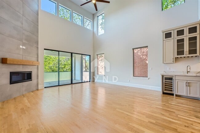 Photo - 4218 Bowser Ave Casa