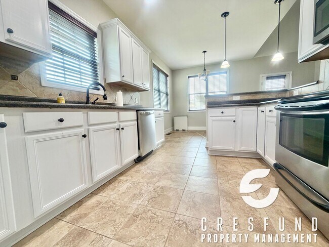 Photo - 220 Asheford Way