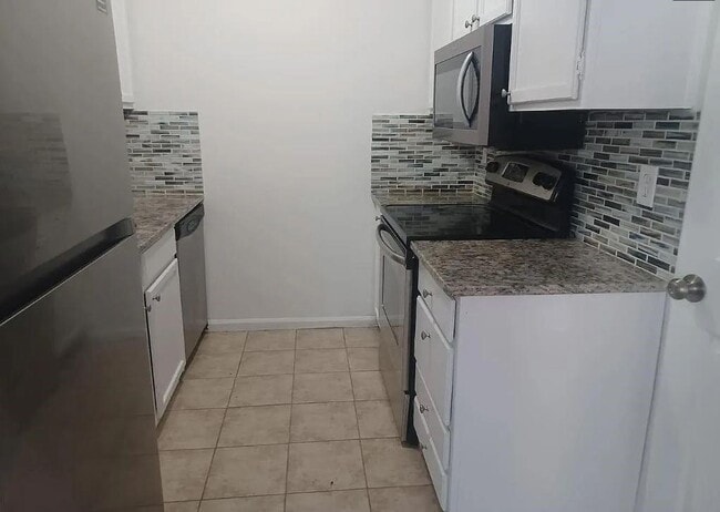 Photo - 110 Holcomb Ferry Rd