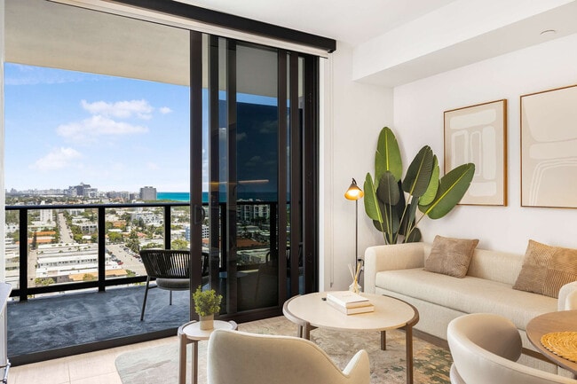 Building Photo - 580 72nd St