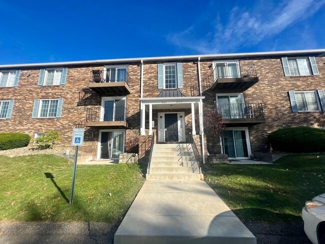 Photo - Stunning Condo Unit - 2 Bedroom with Balcony - Hopewell Township