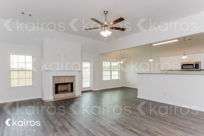 Photo - 6637 Triston Way