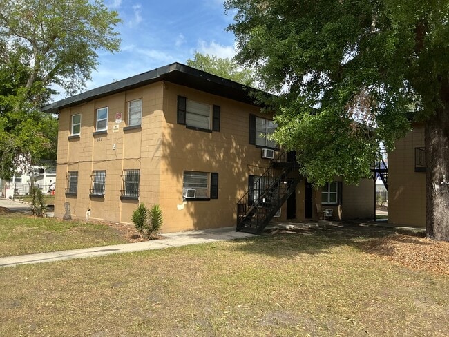 Building Photo - 621 W South St Unit 1