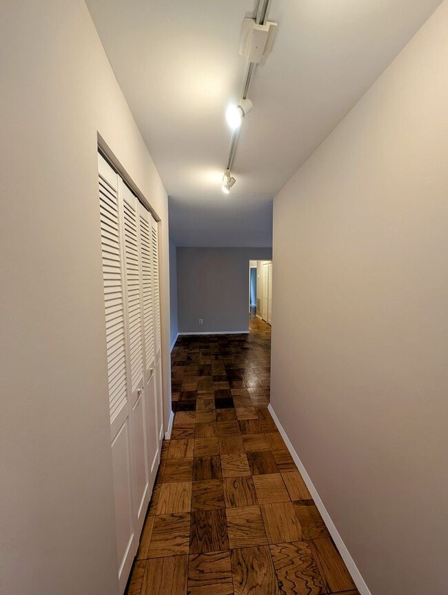 Photo - Spacious North Bethesda 3BR with Private Patio & Resort-Style Amenities