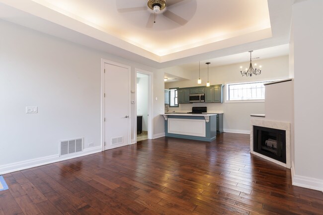 Photo - 315 S Ashland Ave Condo Unit 4