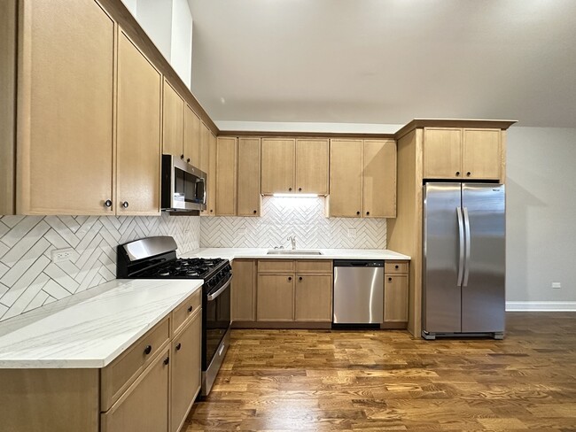 Photo - 549 N Springfield Ave Unidad HFS