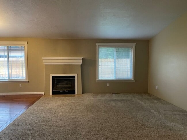 Photo - Very Nice 3 Bedroom 2 Bath home in Central...