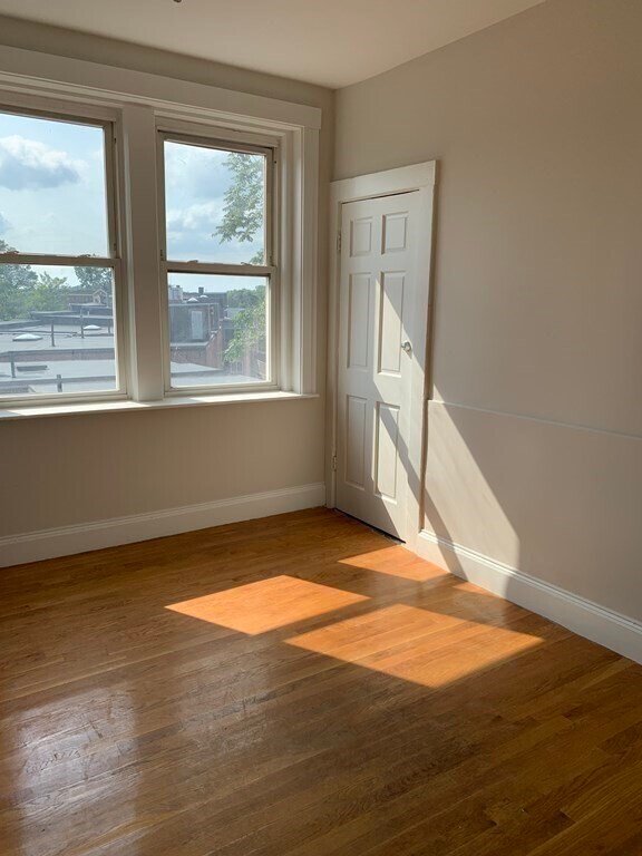 Photo - 129 Chiswick Rd Unit 17