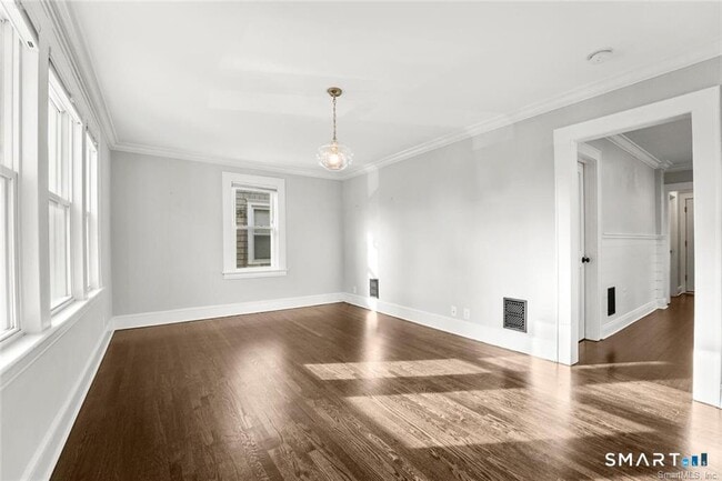Photo - 36 Churchill St