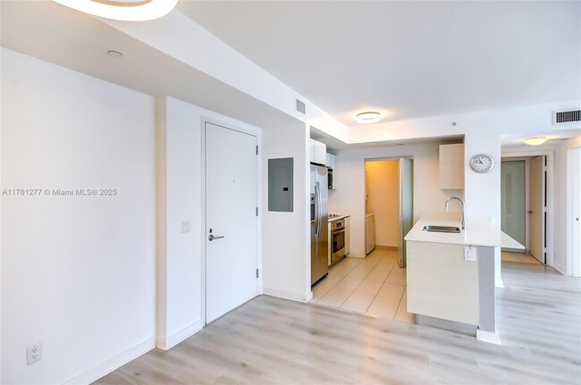 Photo - 4250 Biscayne Blvd Unit 918