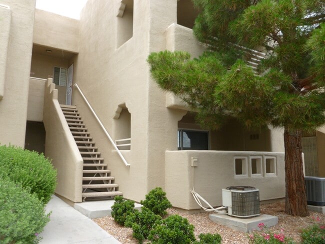 Photo - 1909 Desert Falls Ct Unit 107