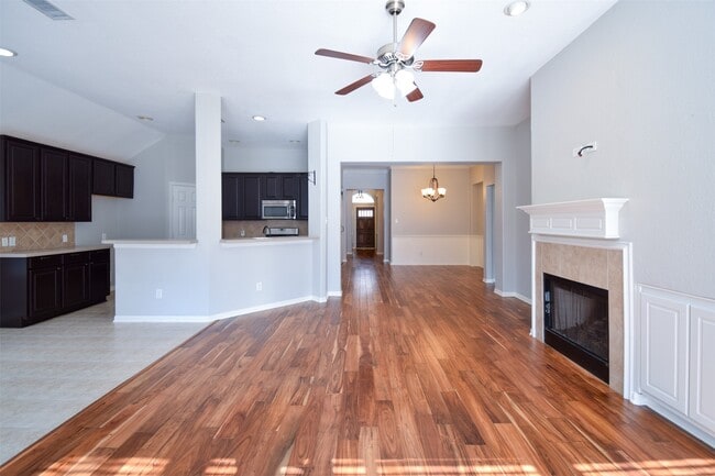 Building Photo - 31 Rolling Ridge Ct