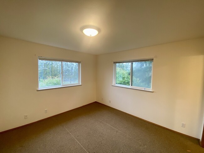 Photo - 3659 22nd Ave W