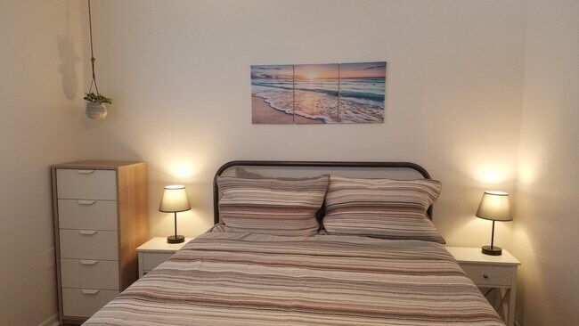 Photo - 254 40th St N