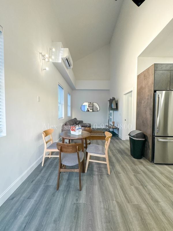 Photo - 316 Toledo St