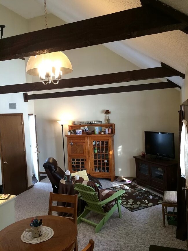 Photo - 3922 Ontario St